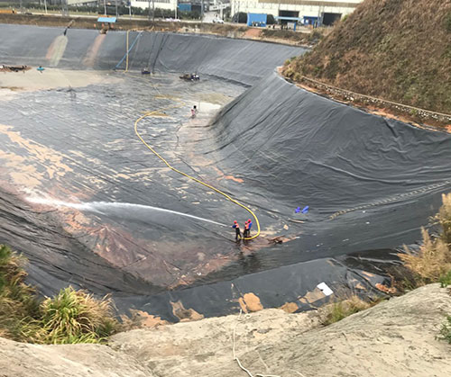 彝良废水池清理